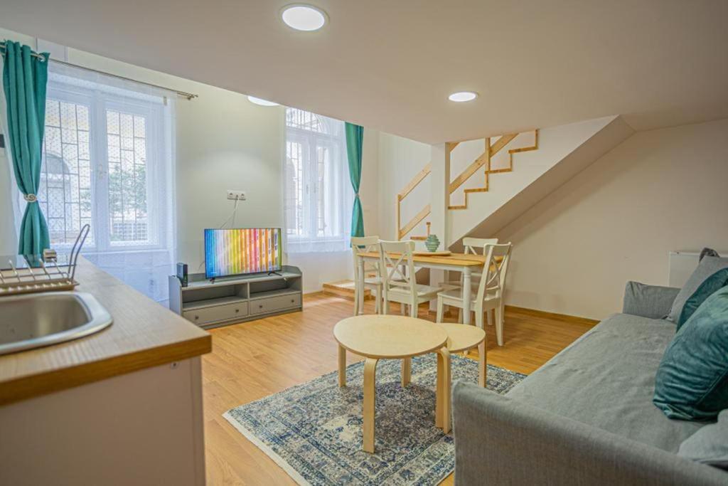 Boutique Apartment In Akacfa Street Budapešť Exteriér fotografie